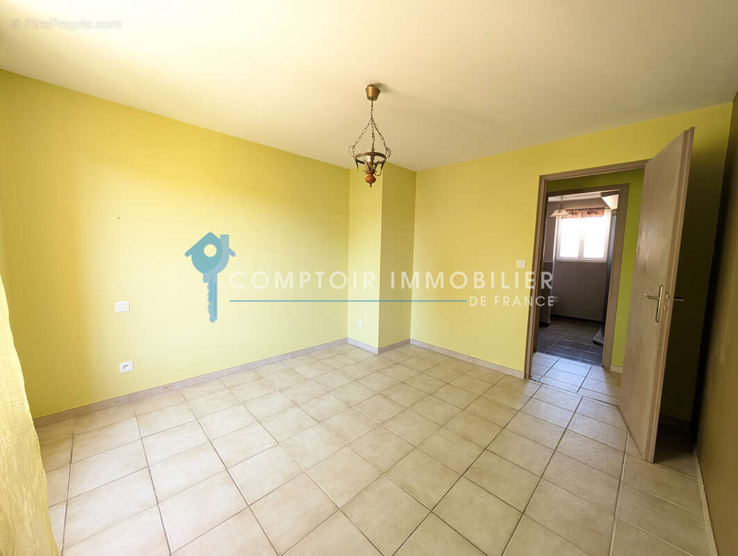 Dépt Hérault (34) - JACOU  à vendre maison climatisée de 85m2 en R+1 avec jardin et cabanon sur parcelle de 18 - photo 11