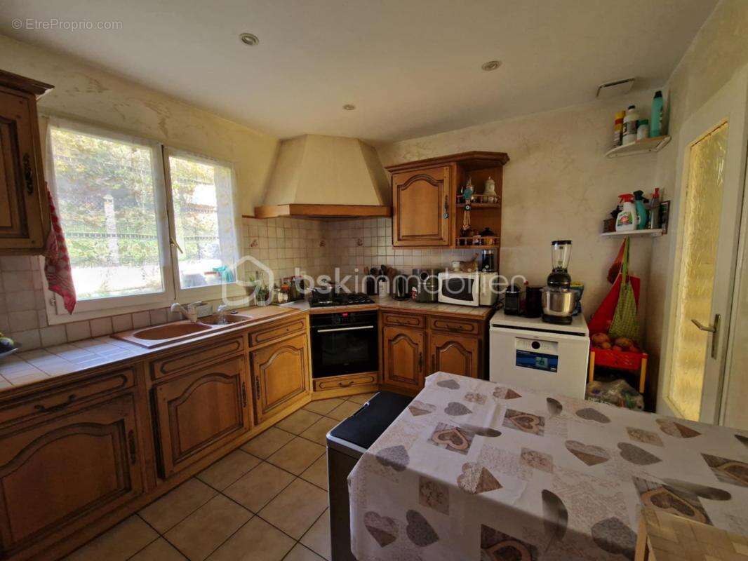 Maison à LA TOUR-DU-PIN