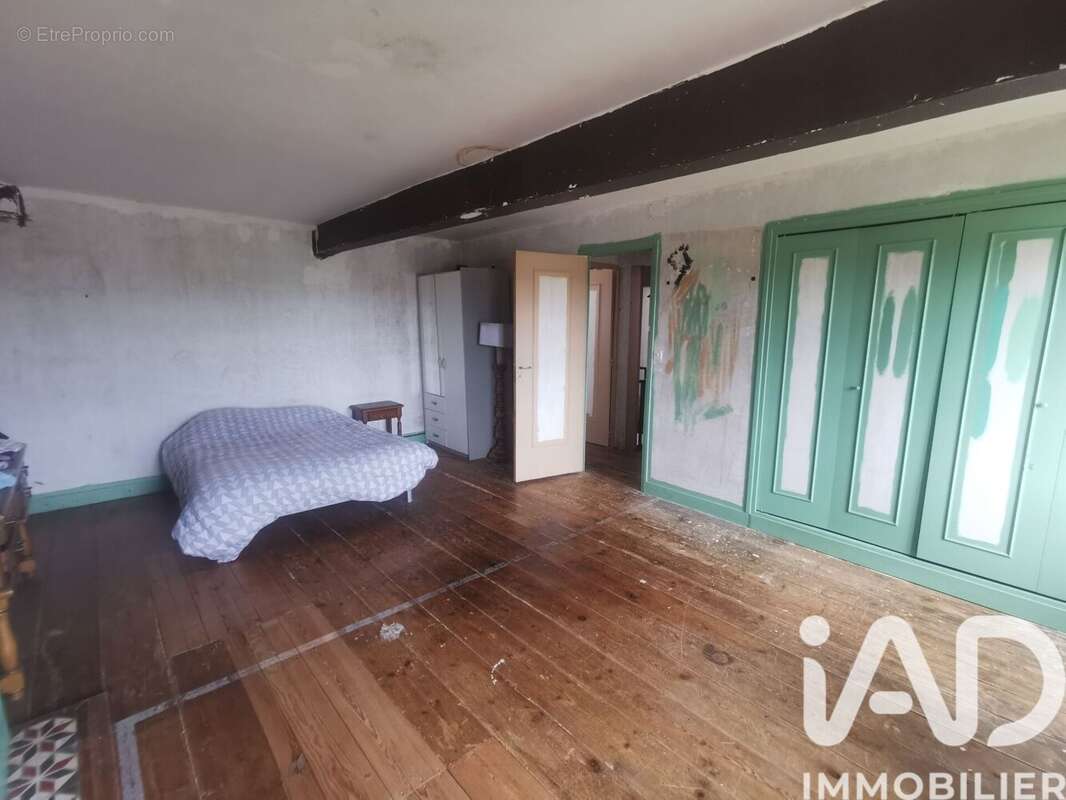 Maison 167 m² à Saint-Genes-De-Blaye  - photo 5