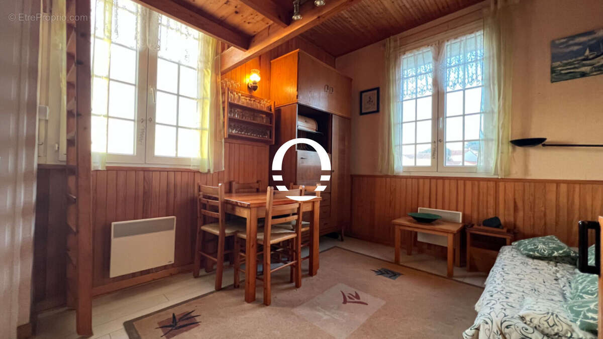 Appartement à SAINT-MICHEL-CHEF-CHEF