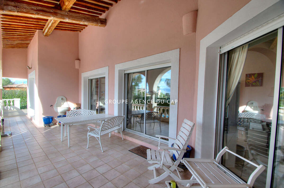 Maison à FREJUS