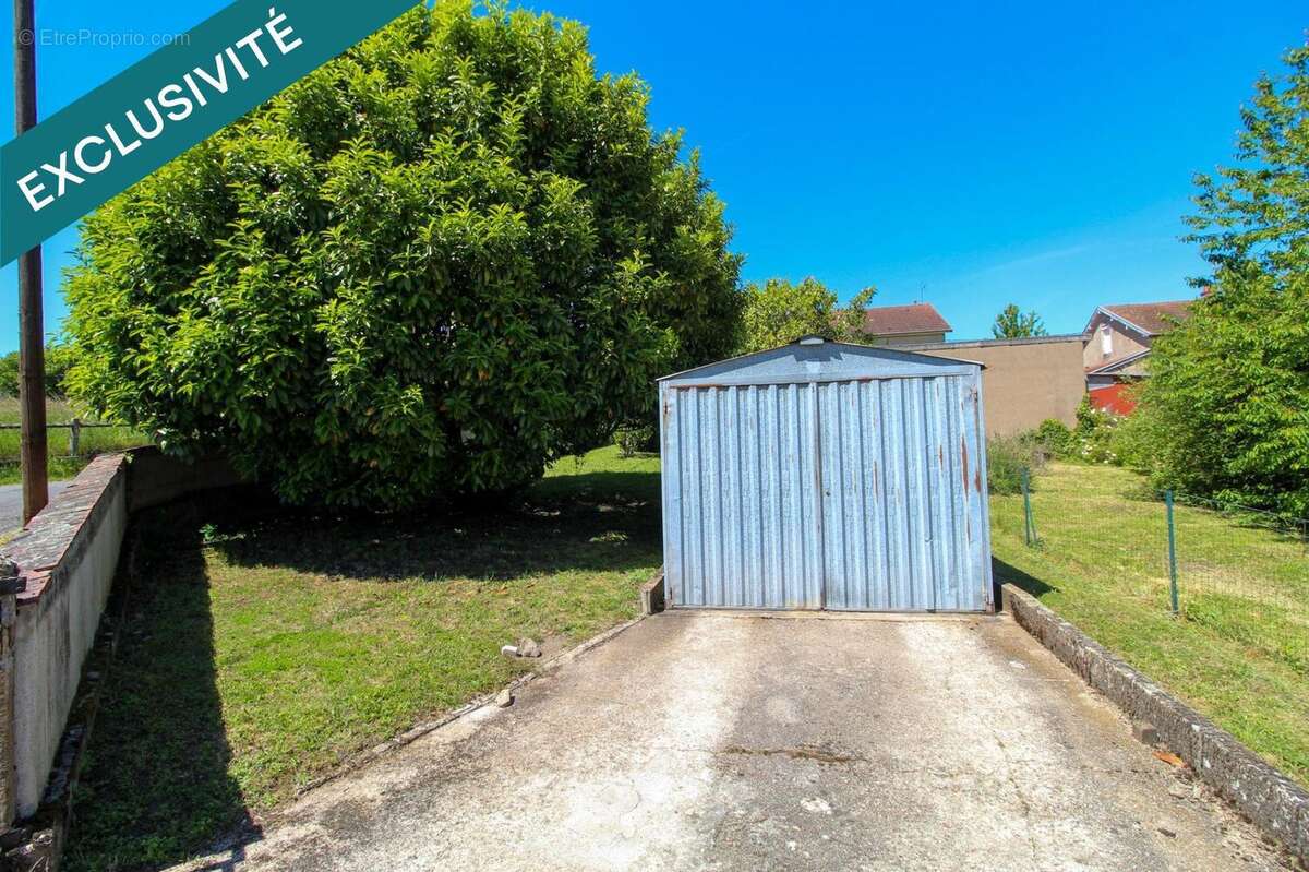 Maison 77 m² à Montceau-Les-Mines  - photo 9