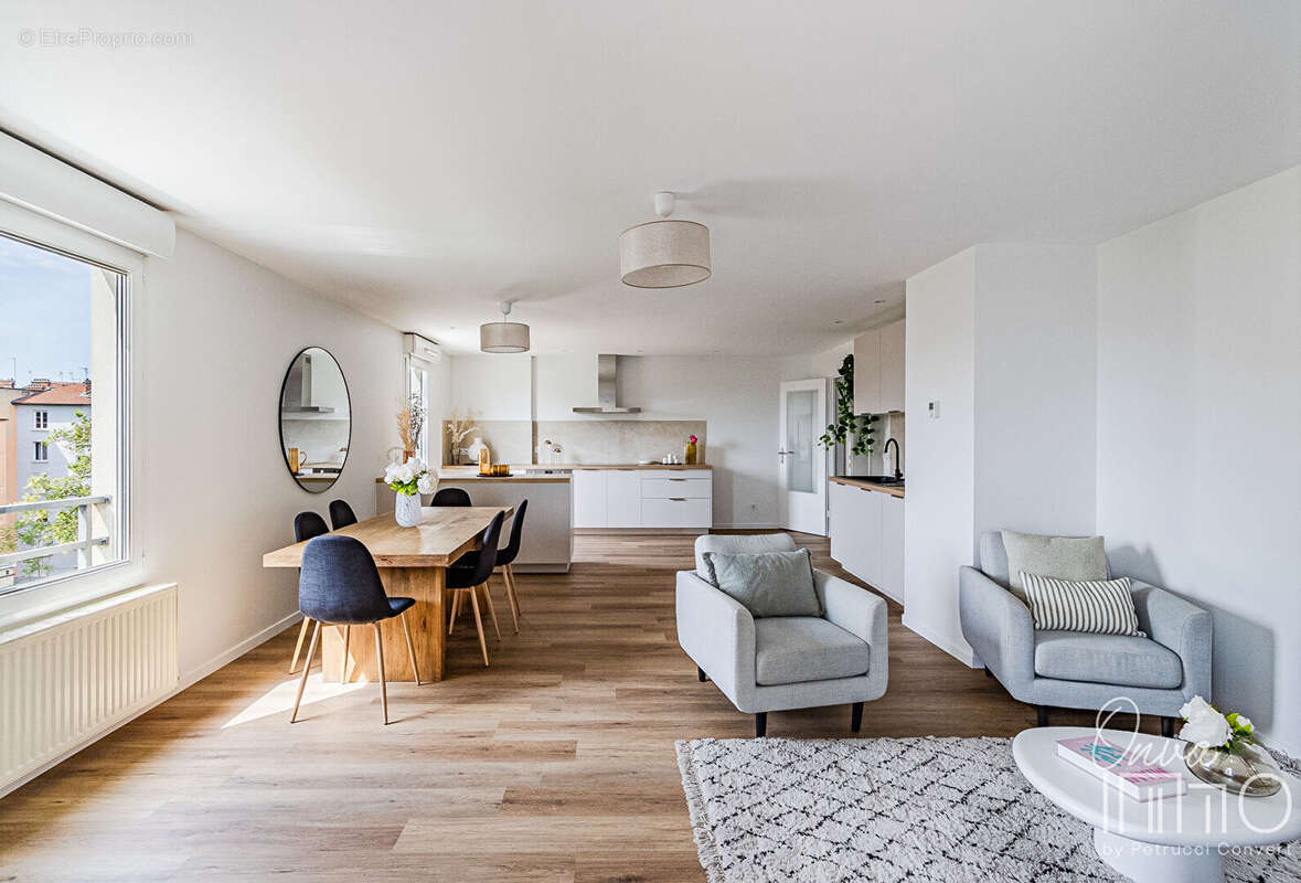 Reconnaissance Balzac / Montchat -  Lumineux T6 de 140m² avec vue dégagée - photo 2