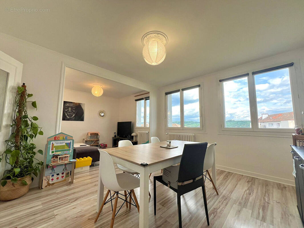 Appartement à AURILLAC