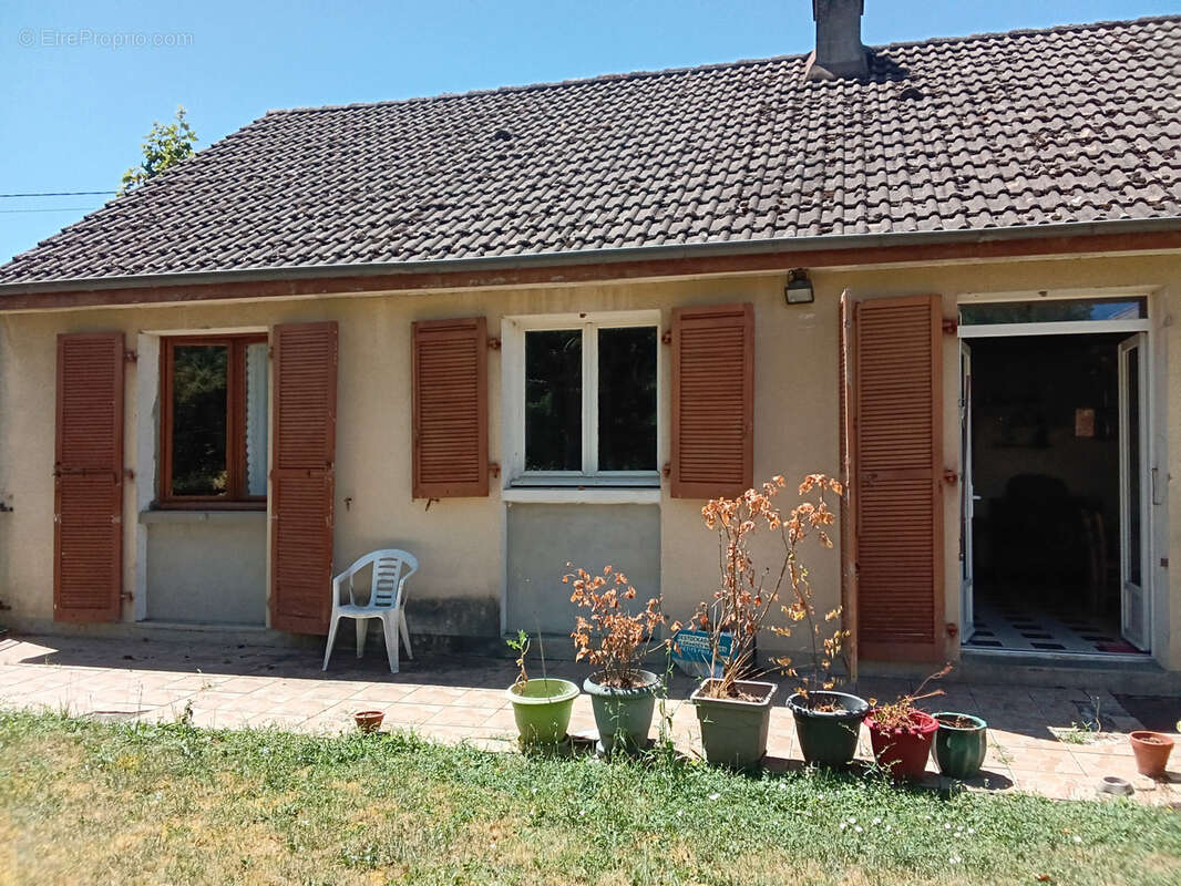 Maison à NERONDES