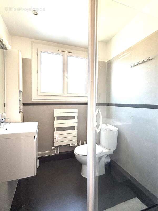 Photo 7 - Appartement à LA CELLE-SAINT-CLOUD