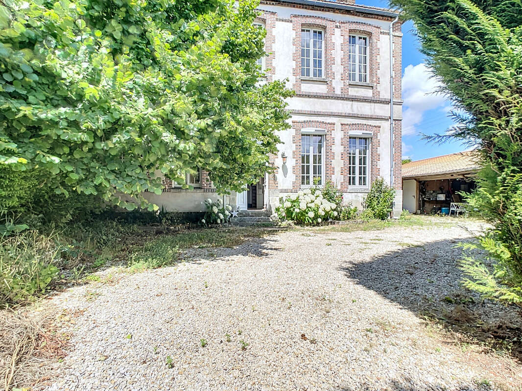 Maison à MONTMIRAIL