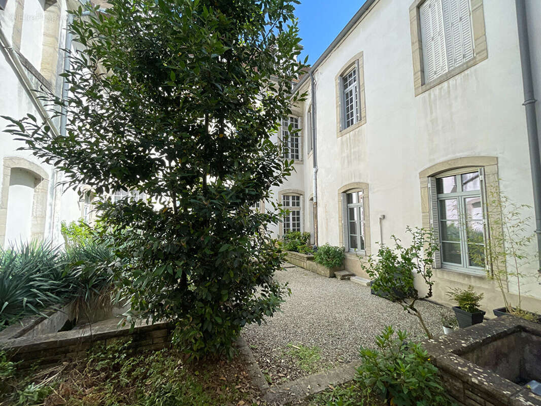 Appartement à LONS-LE-SAUNIER