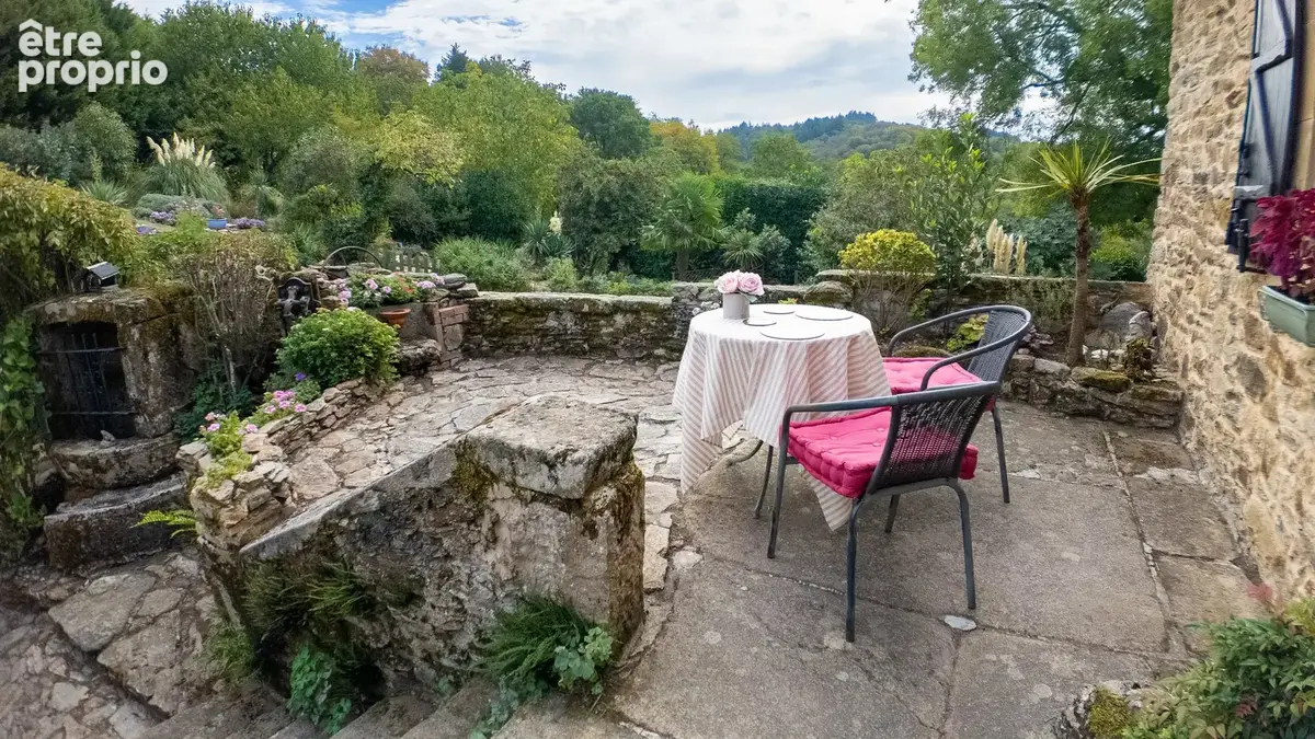 Maison en pierre rénovée de 4 chambres avec grange et vue sur la campagne – Saint-Céré - photo 2