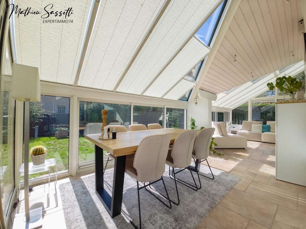 Maison à ETREMBIERES