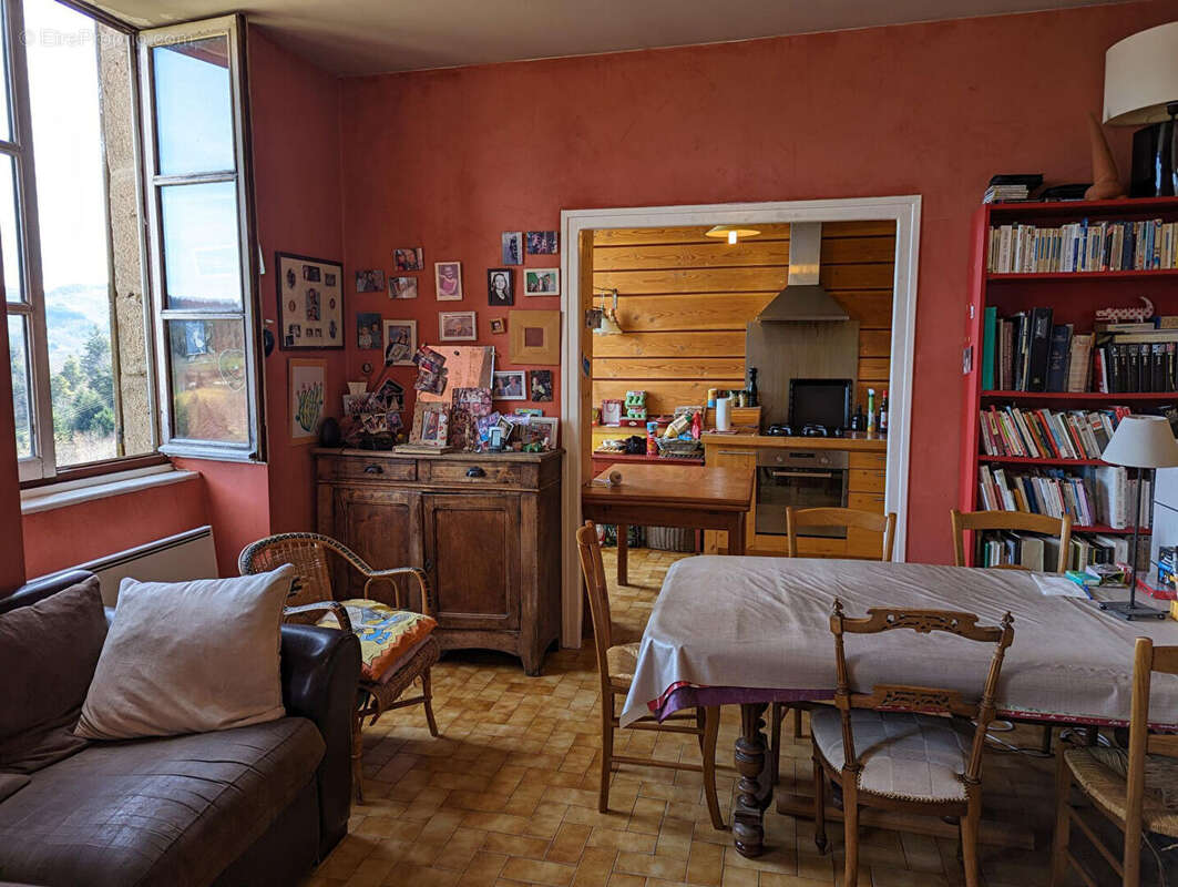 Maison à SAINT-MARTIAL