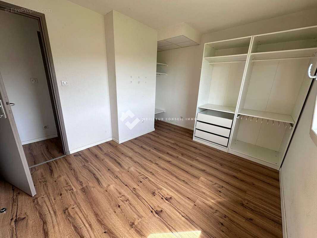 Maison 69 m² à Dorat  - photo 6