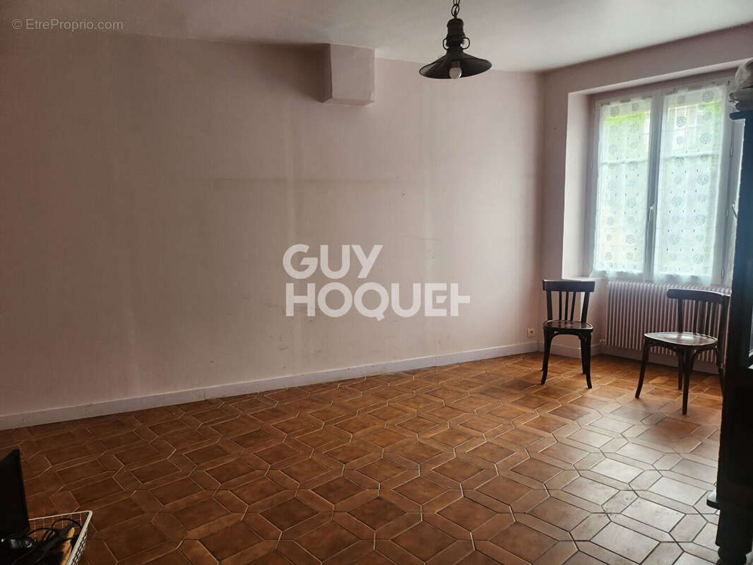 Maison à VILLIERS-SAINT-GEORGES