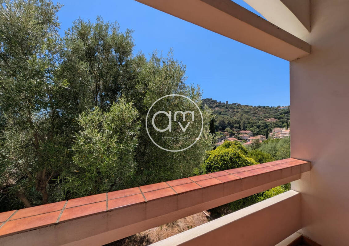 Appartement à HYERES