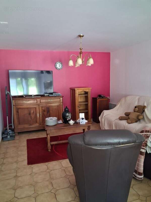 Maison 112 m² à Saint-Bonnet-De-Bellac  - photo 7