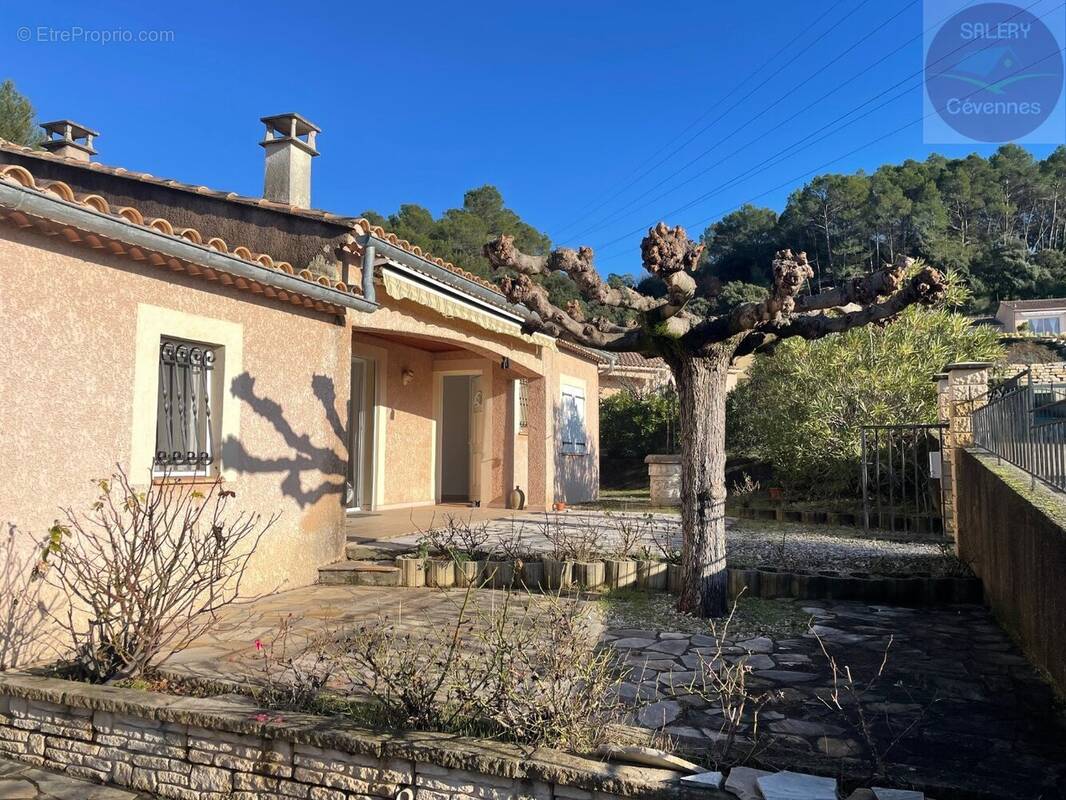 Maison à BOISSET-ET-GAUJAC