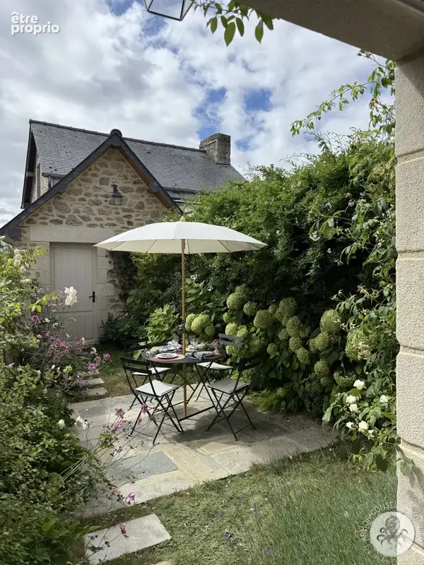 Maison rénovée en centre-bourg et proche plage - photo 3