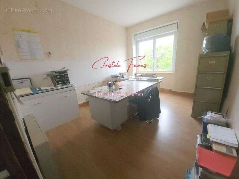 Appartement à LOUVIGNE-DU-DESERT