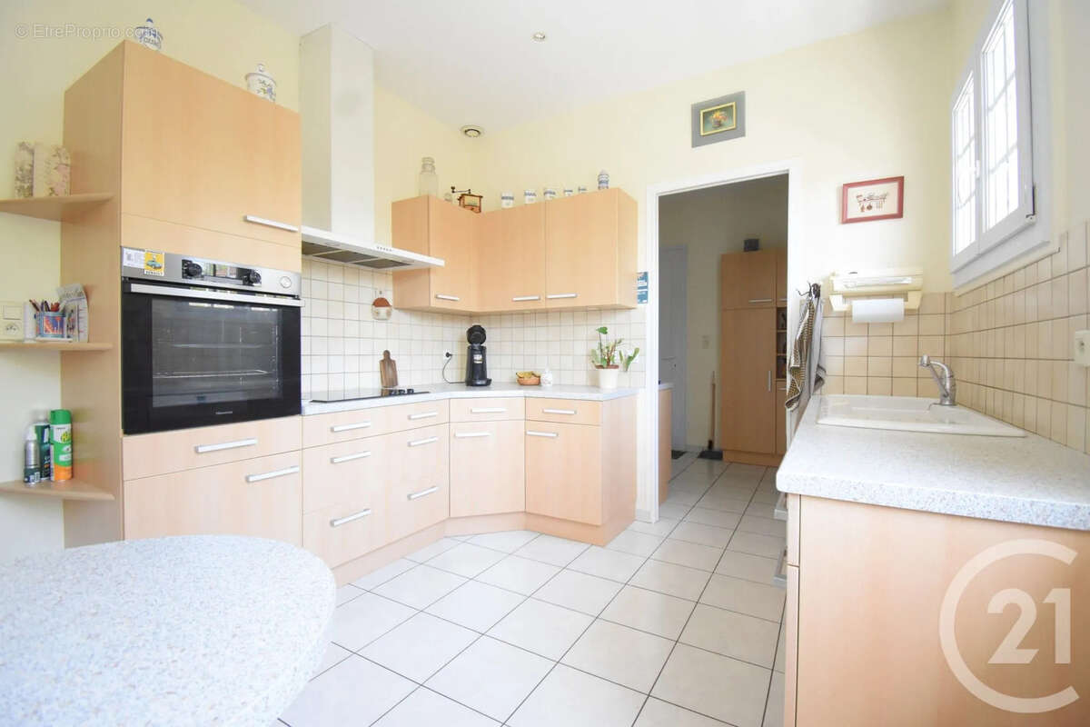 Maison 136 m² à Vichy  - photo 8