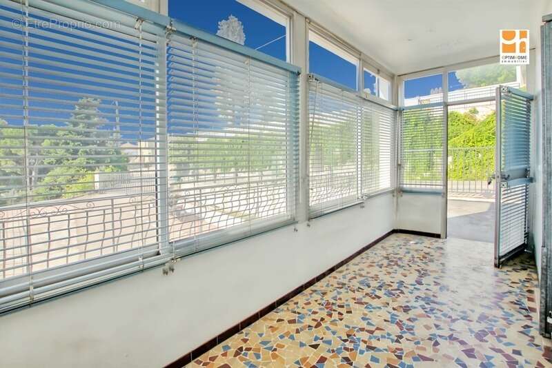 Appartement à vendre 3/4 pièces SAINT LAURENT DU VAR (06) - photo 4