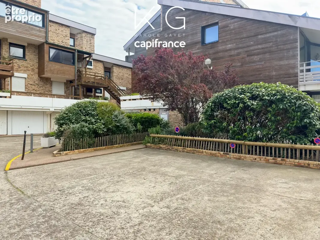 Port-Deauville à vendre appartement 104 m2 3 chambres avec terrasse exposée sud-est et vue panoramique sur le bassin - photo 16