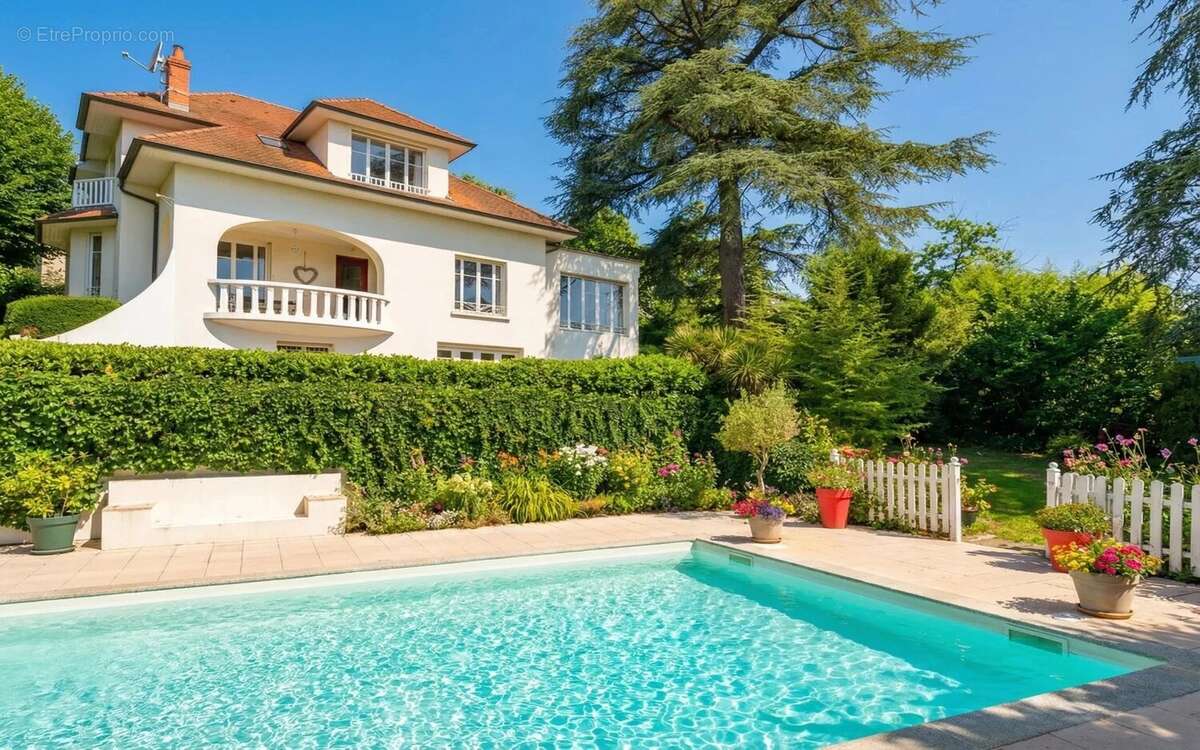 Maison à DARDILLY