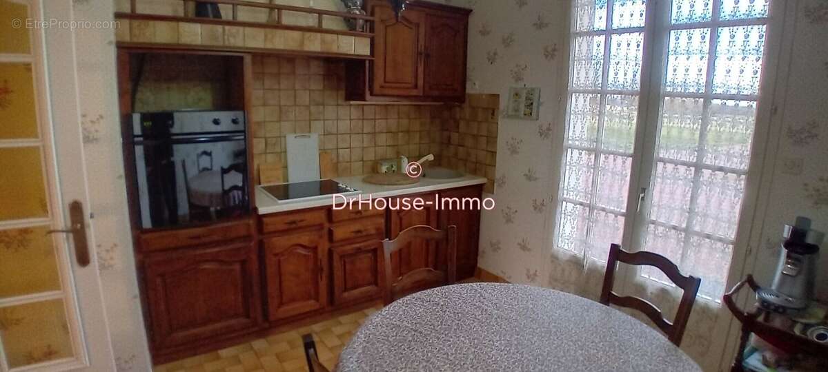 Maison à CLERE-LES-PINS