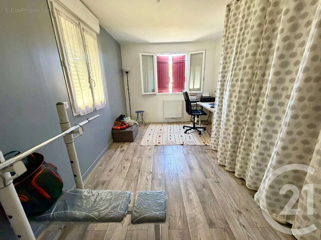Maison 98 m² à Dammartin-En-Goele  - photo 6