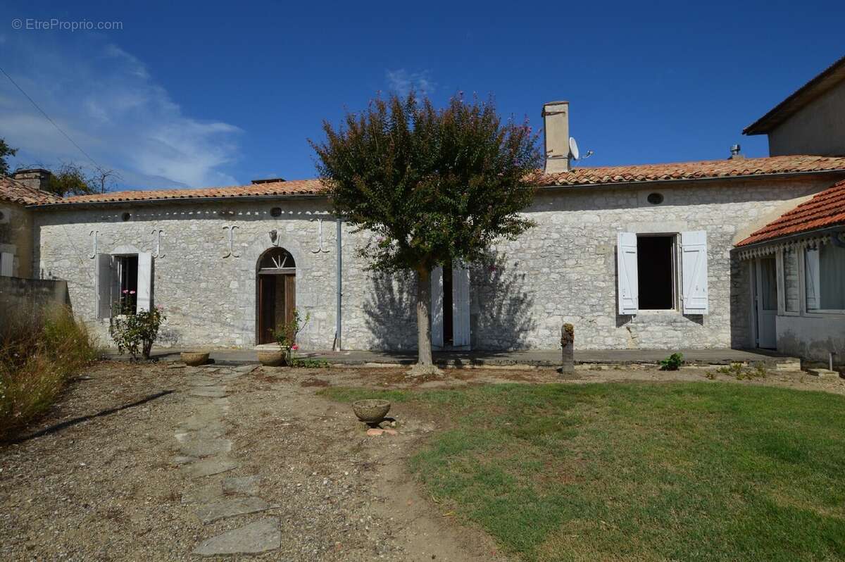 Maison à DURAS