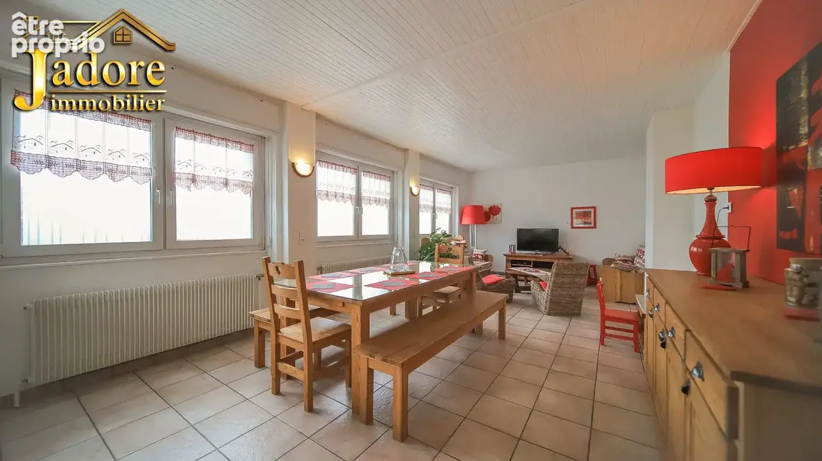 Ensemble immobilier rénové - photo 11
