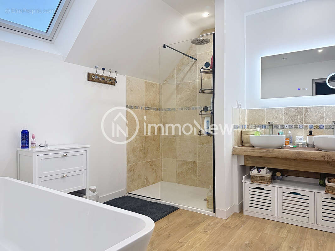 Maison rénovée à neuf avec vue sur la baie - photo 20
