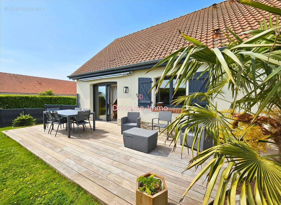 Maison à SAINT-MARTIN-EN-CAMPAGNE