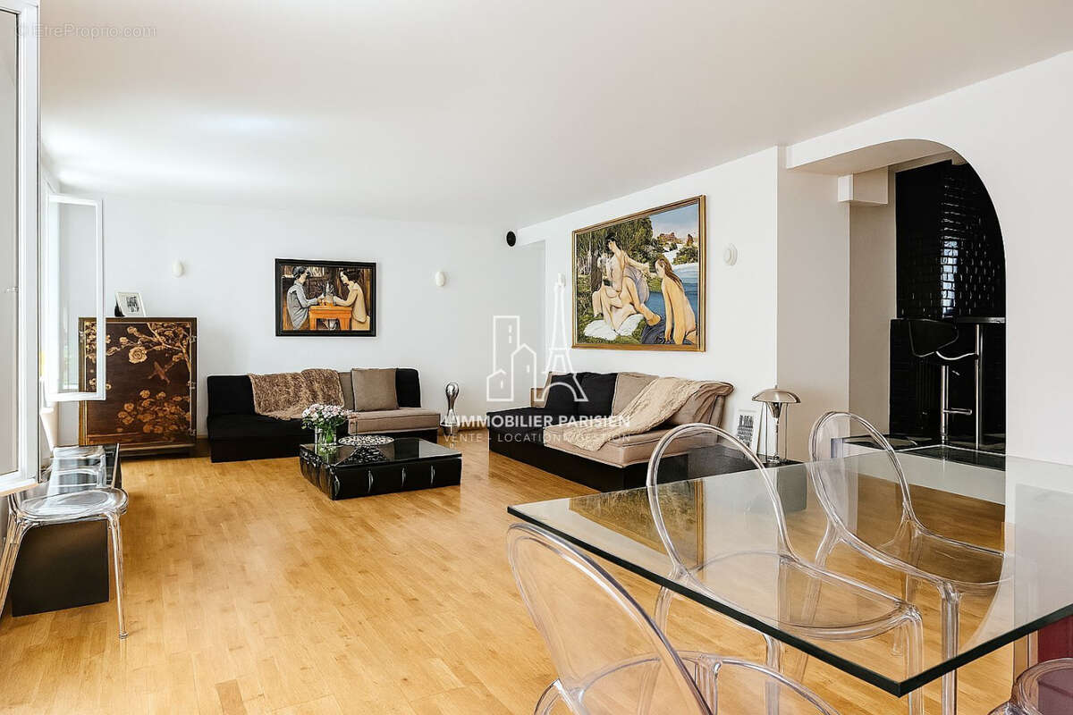 Appartement à PARIS-17E