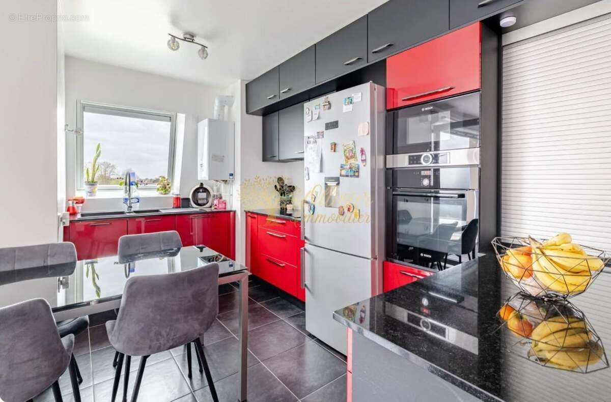 Appartement à CHENNEVIERES-SUR-MARNE