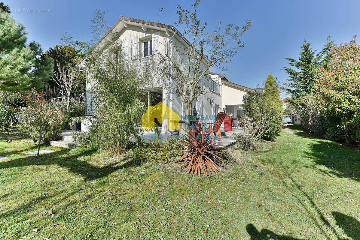 Maison à VILLIERS-SUR-ORGE