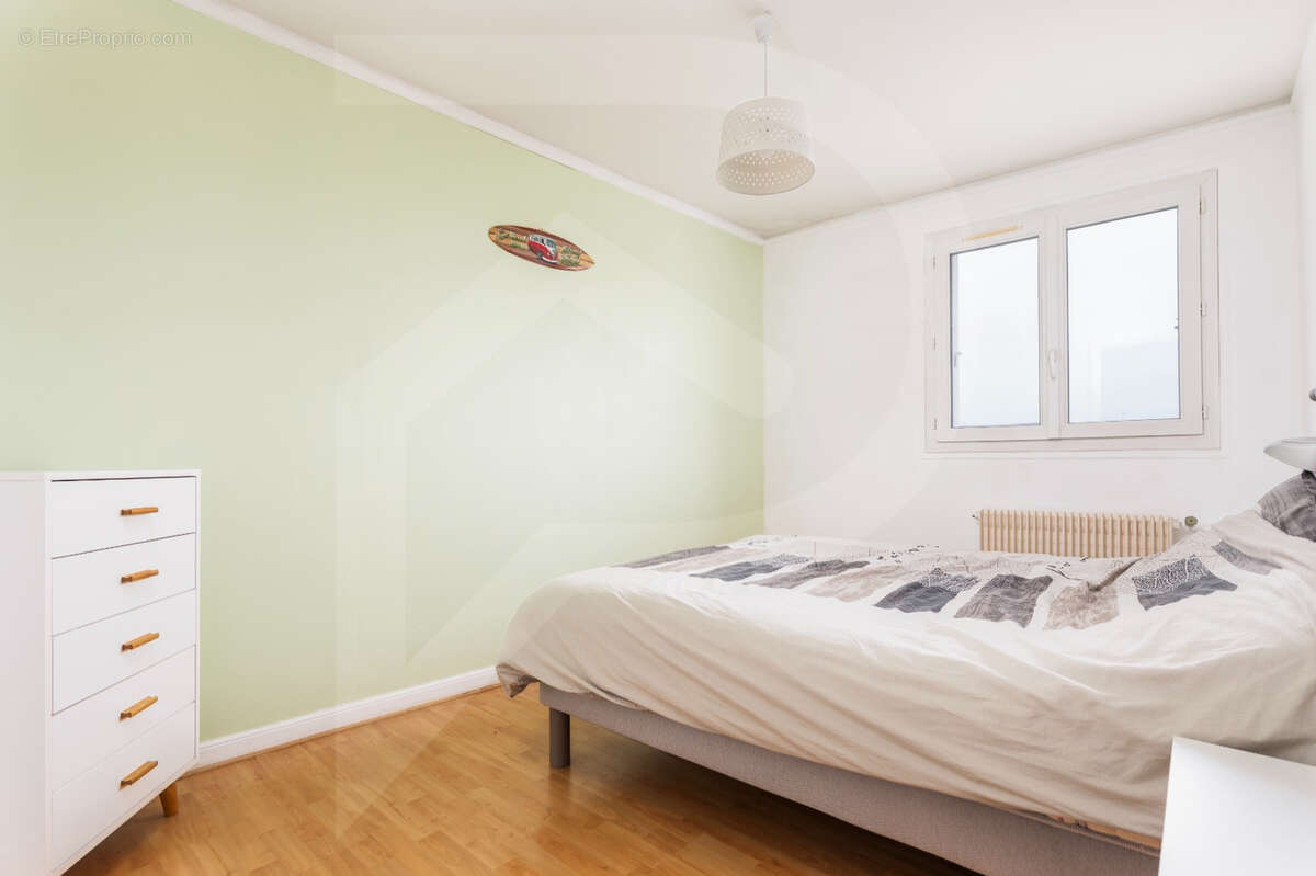 Appartement - 58m2 - secteur massillon - balcon - garage - photo 9
