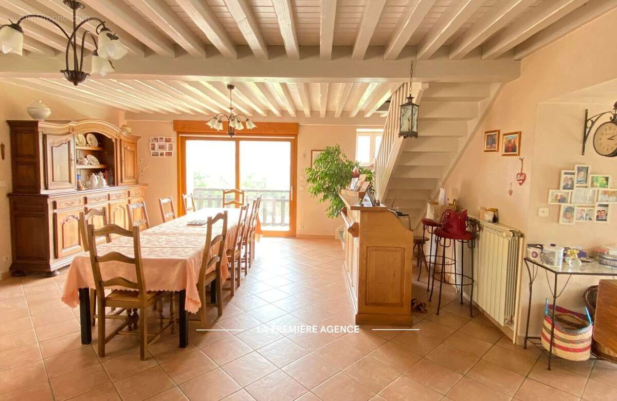 Maison à SAINT-FORGEUX