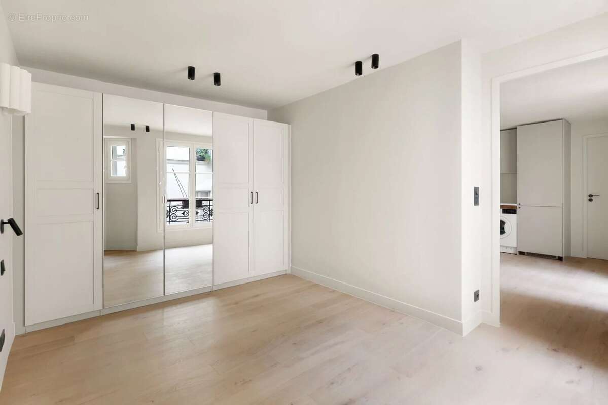 Appartement à PARIS-4E
