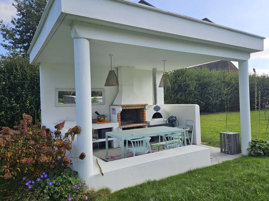 Maison à CORMEILLES