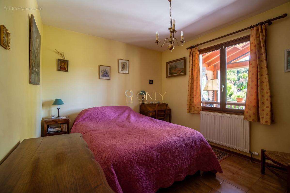 Poleymieux-au-Mont-d'Or-Maison- 116m²-4 pièces - photo 8