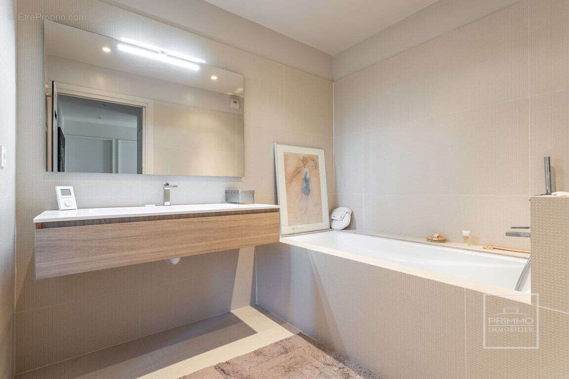 Saint Didier Au Mont D'Or, Appartement grand standing, terrasse panoramique de 136 m² - photo 8