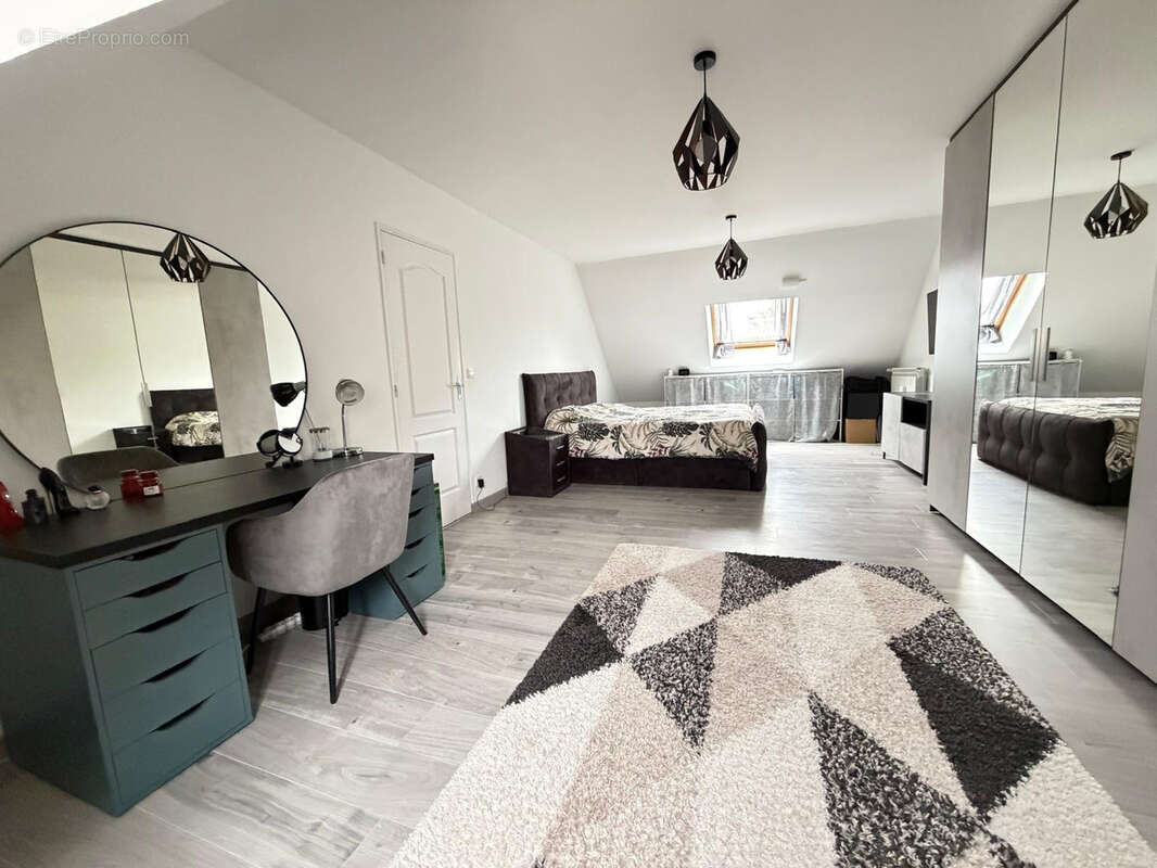 Maison à MITRY-MORY