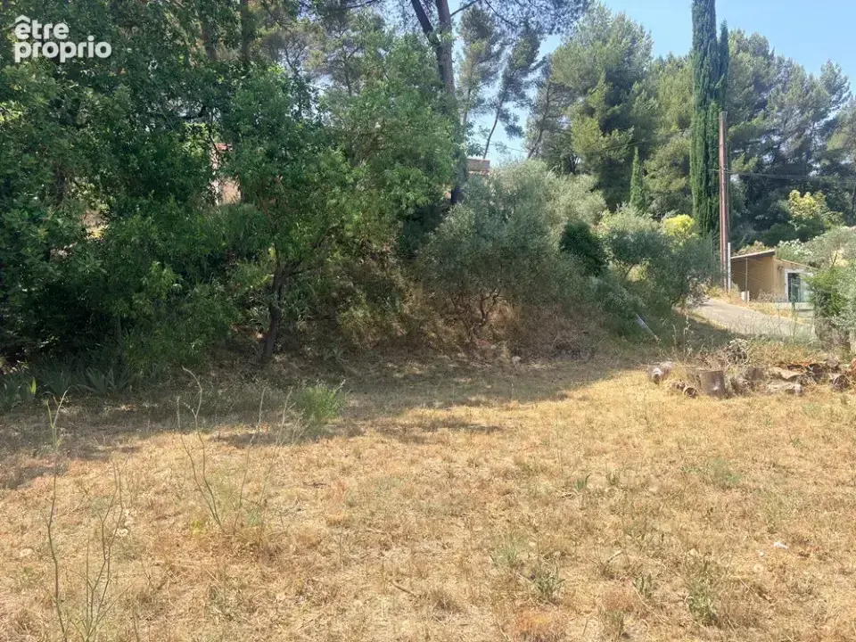 Terrain 907 m² à Gardanne  - photo 2