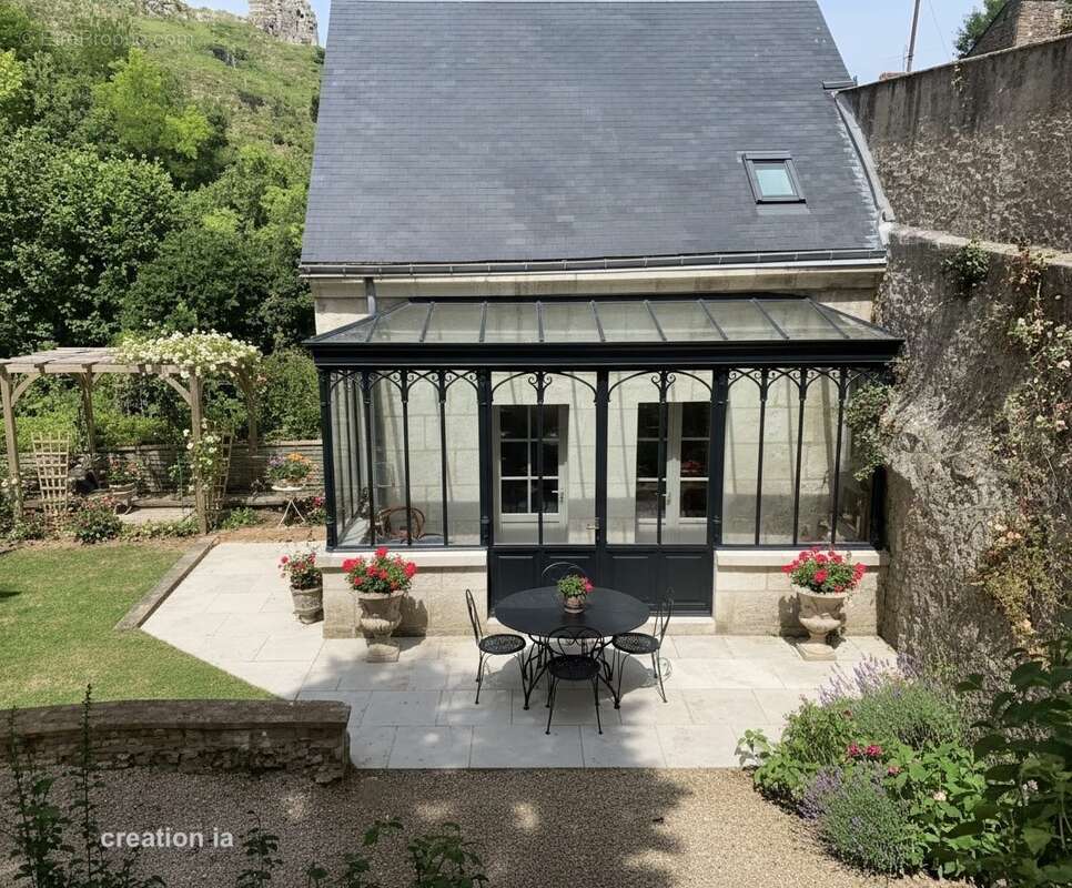 Maison à LAVARDIN