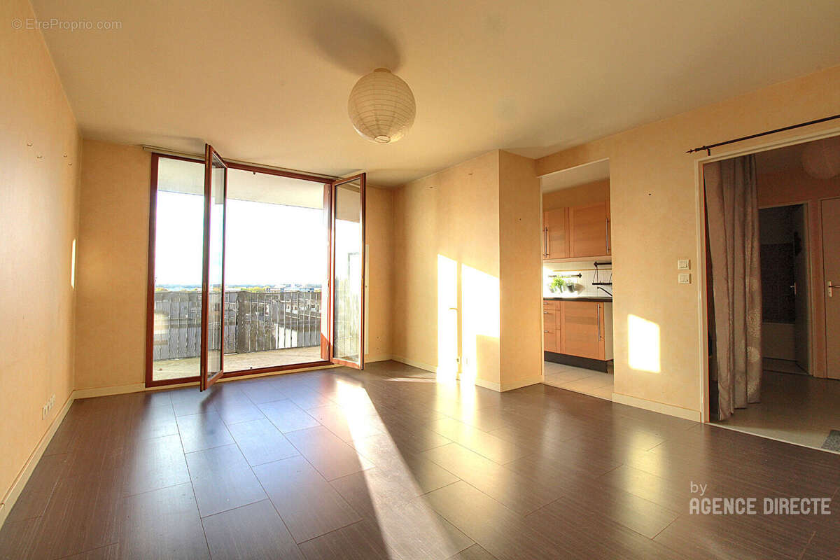 Appartement à SAINT-JACQUES-DE-LA-LANDE