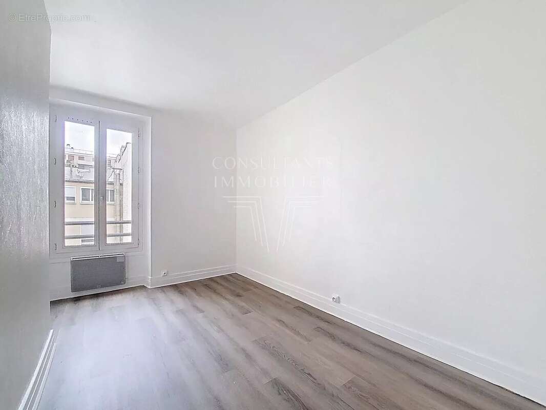 Appartement à PARIS-7E