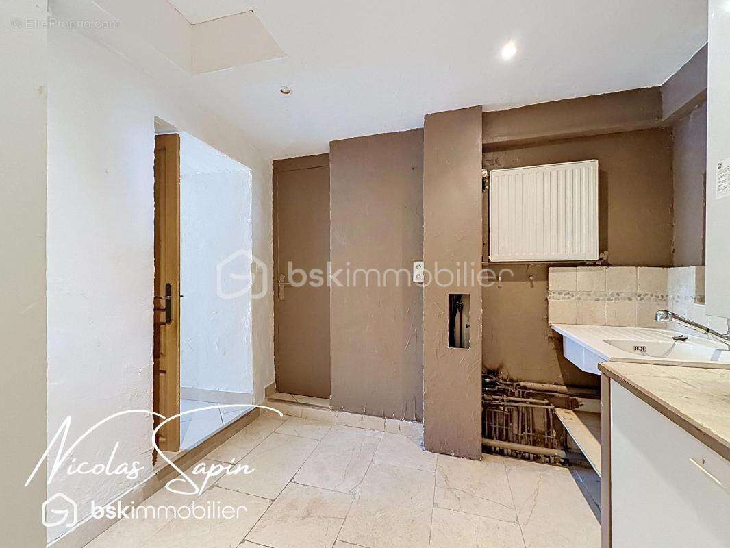 Maison de 160m2 avec 5 chambres plus bureau - photo 9