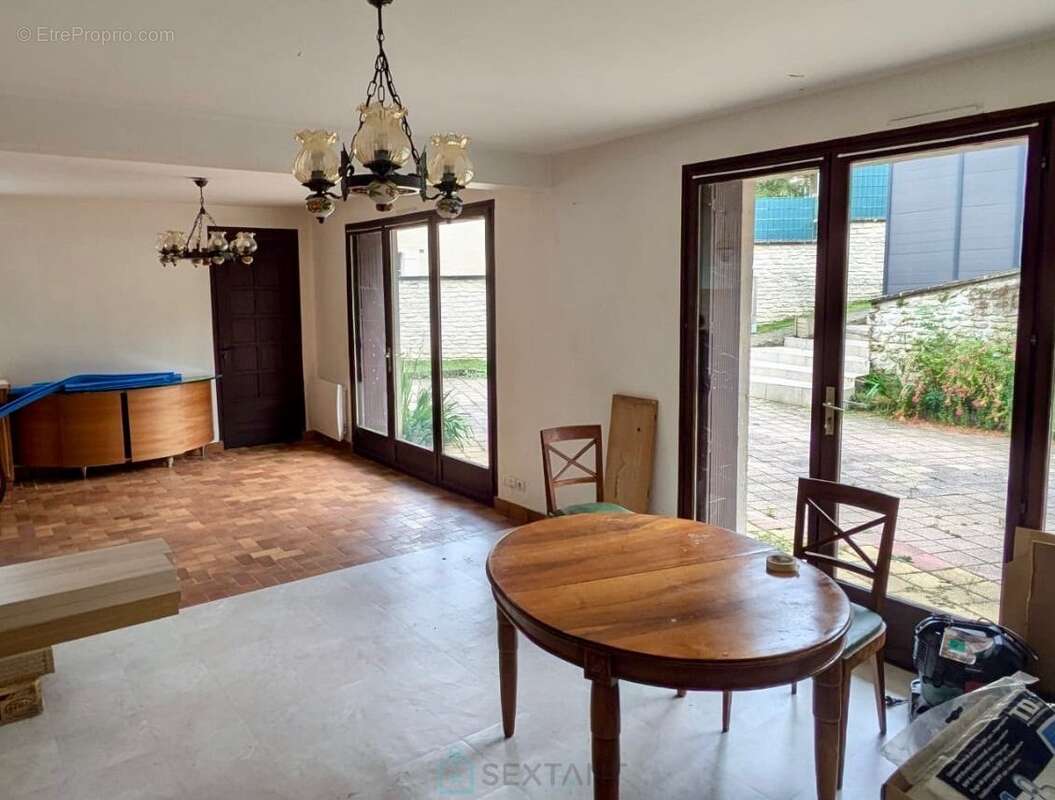Maison à VETHEUIL