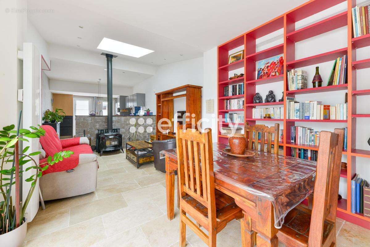 Maison 87 m² à Saint-Aignan-Grandlieu  - photo 2