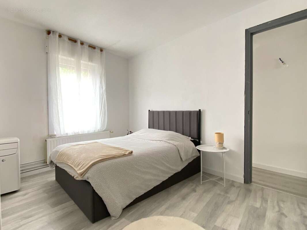 Maison 79 m² à La Bassee  - photo 8